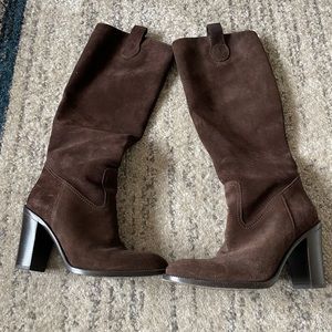 Knee High Gucci Boots - Great condition